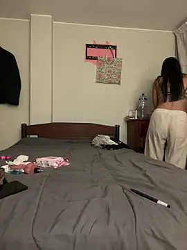 AleFantasy0001 online show from September 10, 2025, 10:53 pm