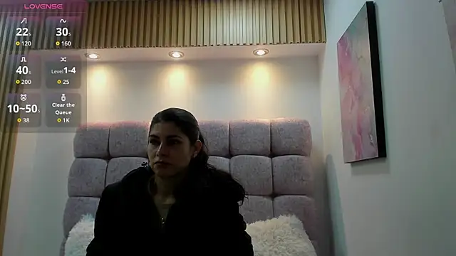 Snapshot of Melodi_Roux chatting on August 1, 2026, 1:20 pm Melodi Roux online show from August 1, 2026, 1:20 pm
