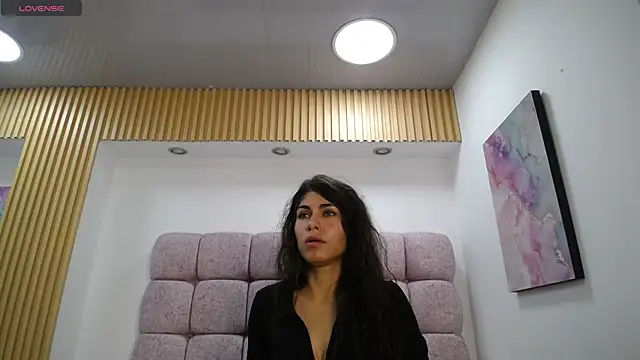Snapshot of Melodi_Roux chatting on July 19, 2026, 12:57 pm Melodi Roux online show from July 19, 2026, 12:57 pm