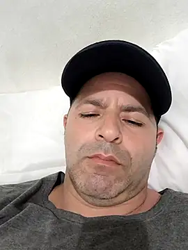 Snapshot of Marciogrei chatting on October 21, 2025, 6:07 pm Marciogrei online show from October 21, 2025, 6:07 pm