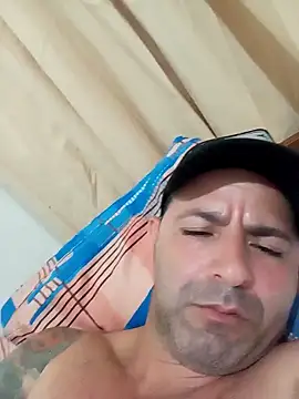 Snapshot of Marciogrei chatting on December 15, 2024, 3:02 am Marciogrei online show from December 15, 2024, 3:02 am