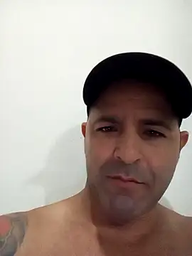 Snapshot of Marciogrei chatting on February 16, 2025, 8:22 pm Marciogrei online show from February 16, 2025, 8:22 pm