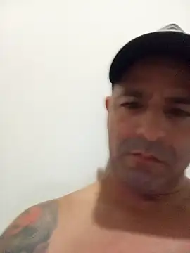 Snapshot of Marciogrei chatting on February 19, 2025, 7:48 pm Marciogrei online show from February 19, 2025, 7:48 pm