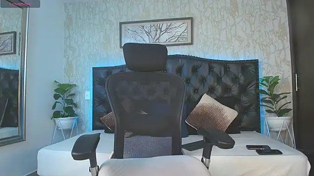 MattDevon online show from February 11, 2026, 3:28 am