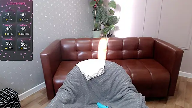 Cutie Erikaa1 online show from May 2, 2026, 2:17 am