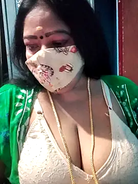 Snapshot of maniisha chatting on February 10, 2026, 4:06 pm maniisha online show from February 10, 2026, 4:06 pm