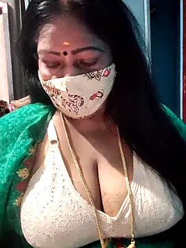 Snapshot of maniisha chatting on March 16, 2026, 6:10 pm maniisha online show from March 16, 2026, 6:10 pm