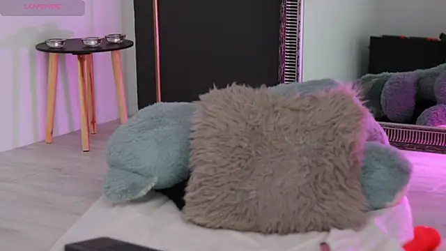 MissLilaa online show from February 5, 2025, 12:17 pm