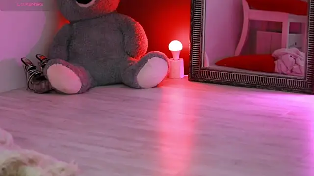 MissLilaa online show from March 13, 2025, 8:32 pm