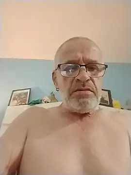 Snapshot of geilerschwanz64 chatting on May 14, 2026, 2:41 am geilerschwanz64 online show from May 14, 2026, 2:41 am