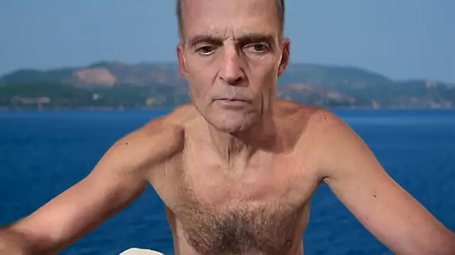 TowaFreespirit online show from December 24, 2024, 8:16 pm