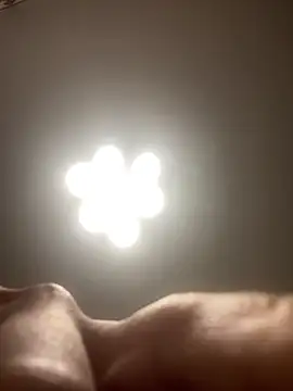 Janet Welder online show from November 27, 2025, 12:33 am