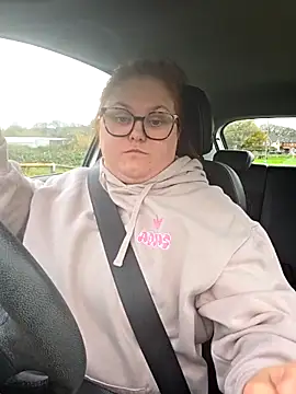 Snapshot of Tallulah-mae-xoxox chatting on November 29, 2025, 1:22 pm Tallulah-mae-xoxox online show from November 29, 2025, 1:22 pm