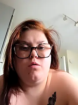 Snapshot of Tallulah-mae-xoxox chatting on November 3, 2025, 10:08 am Tallulah-mae-xoxox online show from November 3, 2025, 10:08 am