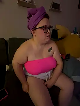 Snapshot of Tallulah-mae-xoxox chatting on September 14, 2025, 6:30 pm Tallulah-mae-xoxox online show from September 14, 2025, 6:30 pm