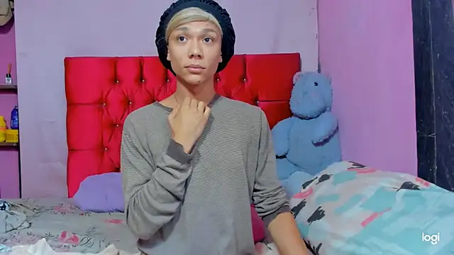 Snapshot of StassieBell chatting on March 27, 2026, 6:44 am StassieBell online show from March 27, 2026, 6:44 am