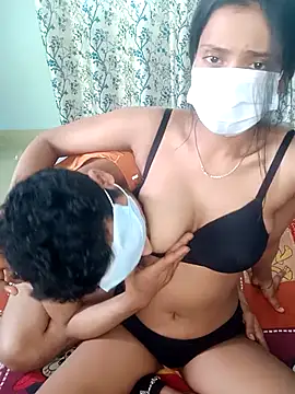 pimange34 online show from February 19, 2025, 2:44 am