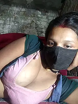 Hoty girl 143 online show from July 12, 2026, 4:35 am