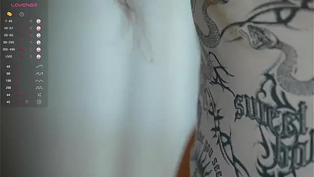 EvaLung777 online show from September 18, 2025, 9:12 am