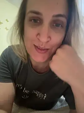 Snapshot of Bia_sexynovaes chatting on June 6, 2026, 6:13 pm Bia sexynovaes online show from June 6, 2026, 6:13 pm
