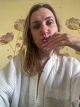 Snapshot of Bia_sexynovaes chatting on June 5, 2026, 1:06 pm Bia sexynovaes online show from June 5, 2026, 1:06 pm