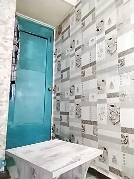 Holly-69 online show from February 17, 2026, 6:05 pm