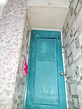 Holly-69 online show from December 16, 2025, 8:07 am