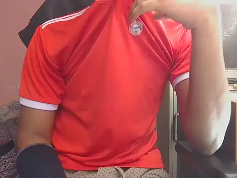 Snapshot of KissesBoyAD chatting on December 19, 2025, 1:53 am KissesBoyAD online show from December 19, 2025, 1:53 am