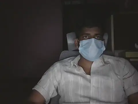 Snapshot of KissesBoyAD chatting on October 30, 2025, 8:39 pm KissesBoyAD online show from October 30, 2025, 8:39 pm