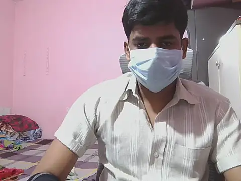 Snapshot of KissesBoyAD chatting on October 31, 2025, 6:26 pm KissesBoyAD online show from October 31, 2025, 6:26 pm