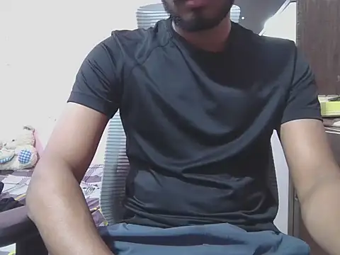 Snapshot of KissesBoyAD chatting on October 25, 2025, 3:34 pm KissesBoyAD online show from October 25, 2025, 3:34 pm