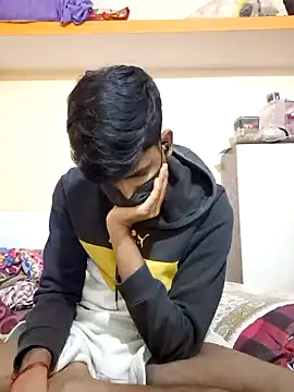 Snapshot of KissesBoyAD chatting on January 15, 2025, 5:47 pm KissesBoyAD online show from January 15, 2025, 5:47 pm