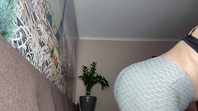 Snapshot of JackyAndHelen chatting on December 1, 2024, 10:59 pm JackyAndHelen online show from December 1, 2024, 10:59 pm