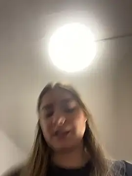 imlindapink online show from May 26, 2026, 4:49 pm