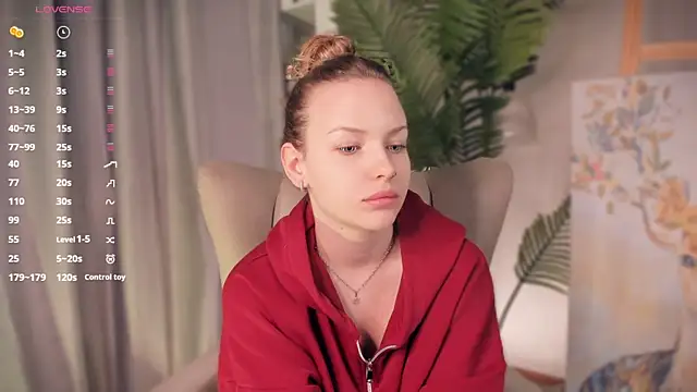 ElizavecaSunrise online show from June 18, 2026, 8:24 am