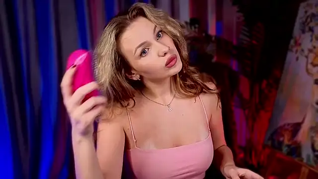 ElizavecaSunrise online show from October 6, 2025, 2:18 pm