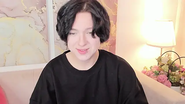 fiamoory online show from October 8, 2025, 1:07 am