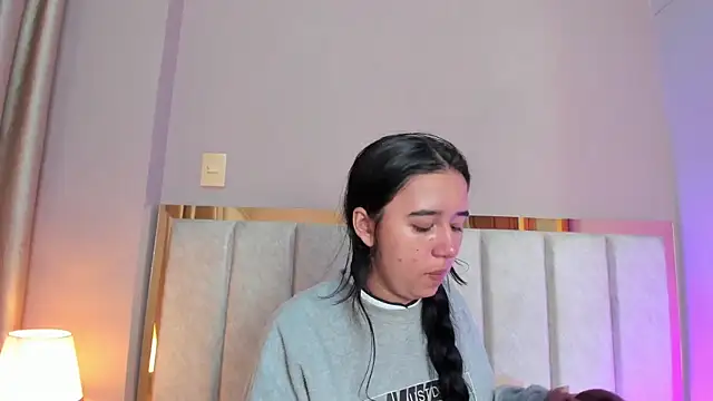 LaraGoldd online show from February 7, 2026, 12:29 am