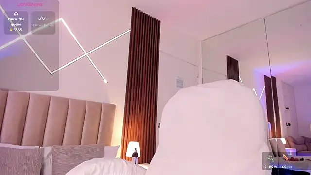 alisson sanders online show from October 16, 2025, 1:08 pm