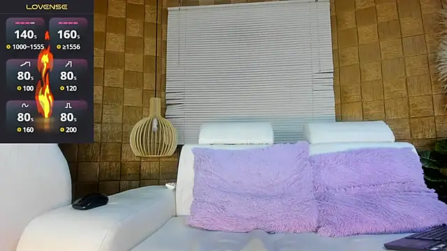 TOWERS21  online show from February 4, 2025, 8:49 pm