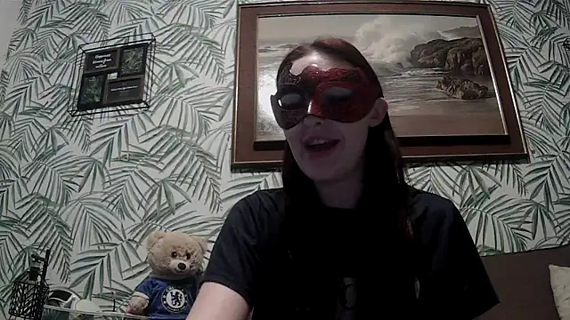 LexiSnowUK online show from March 16, 2026, 9:57 am