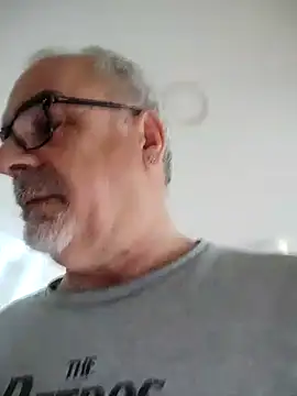 Satiro Sevilla online show from March 22, 2025, 8:08 am