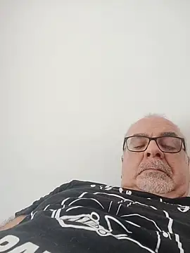 Satiro Sevilla online show from April 22, 2026, 2:02 pm