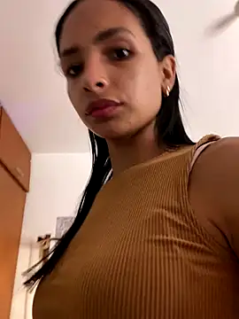 AnnitaSerna  online show from September 30, 2025, 1:28 pm