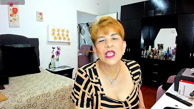 Angelina Stone 65 online show from June 26, 2026, 10:26 pm
