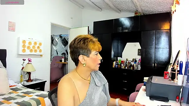 Angelina Stone 65 online show from July 31, 2026, 10:29 pm