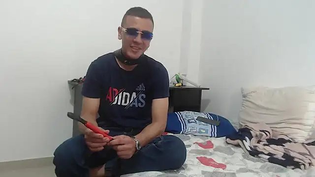 Snapshot of mia_submissivewhore chatting on March 17, 2026, 8:56 pm mia submissivewhore online show from March 17, 2026, 8:56 pm