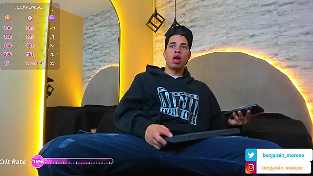 Benjamin More online show from September 19, 2025, 11:36 am