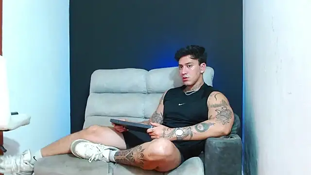 JUSTIN FULLER1 online show from July 12, 2026, 4:13 am