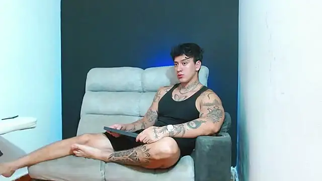 JUSTIN FULLER1 online show from July 1, 2026, 5:13 pm